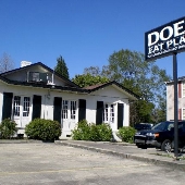 Doe's Eat Place