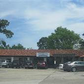Monjunis Italian Cafe and Grocery