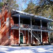 Old Livingston Parish Courthouse