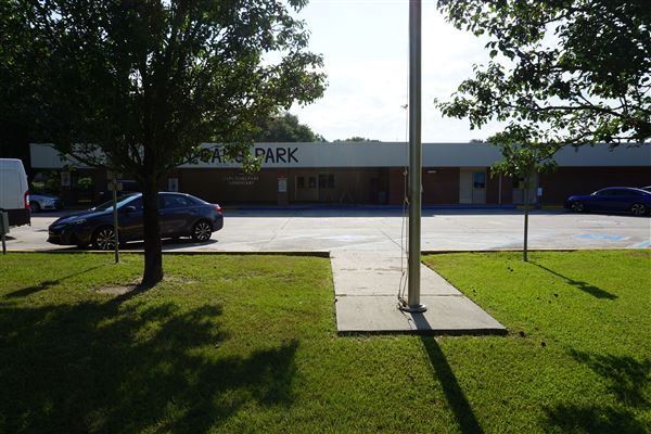 Glen Oaks Park Elementary