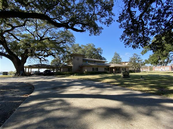 Southern University: Donald C. Wade House