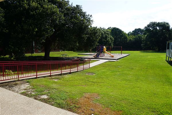 Glen Oaks Park Elementary