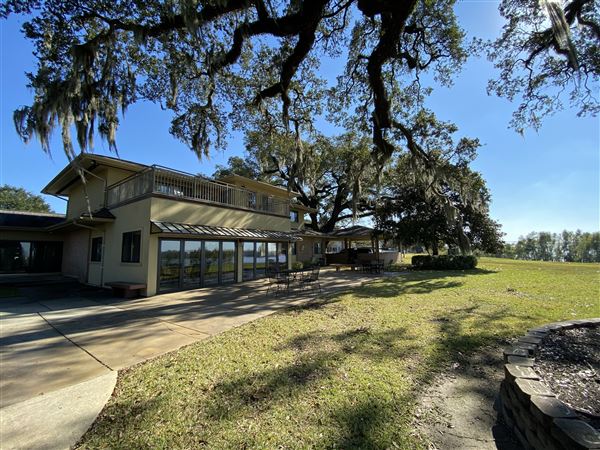 Southern University: Donald C. Wade House